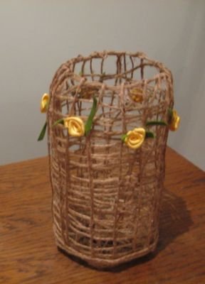 vaznica sa ružicama.jpg, 16 KB