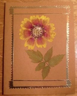 veliki cvet sa zlatom.JPG, 16 KB